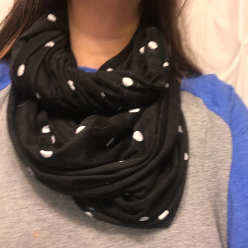 Infinity scarf